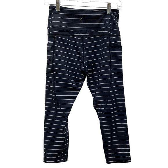 Zyia Active Black and White Striped Women's Leggings Size 6-8 Used Condition - Picture 2 of 9